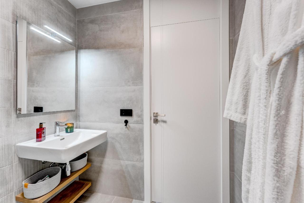 Modern New Apartment Las Terrazas De Costa Adeje. Heated Pool, Big Terrace And Private Parking Екстериор снимка
