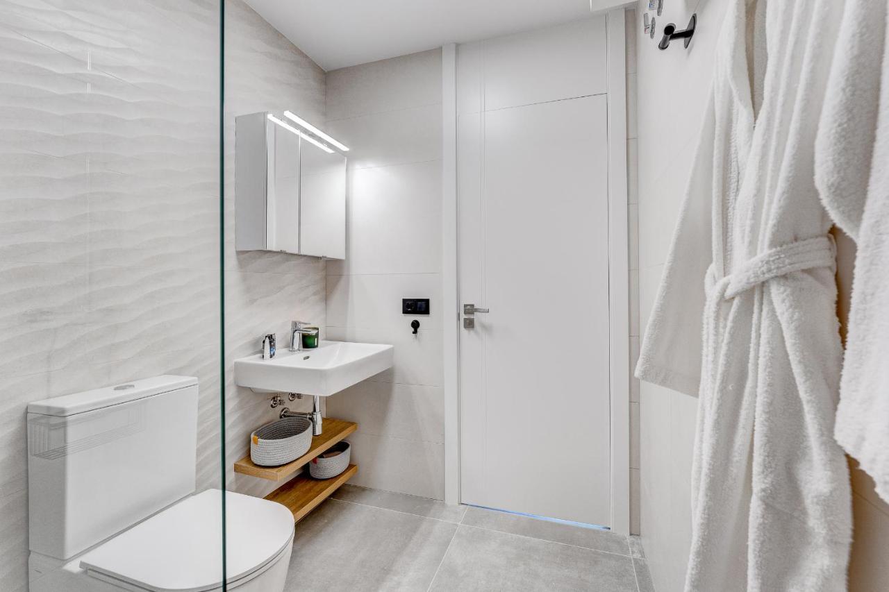 Modern New Apartment Las Terrazas De Costa Adeje. Heated Pool, Big Terrace And Private Parking Екстериор снимка