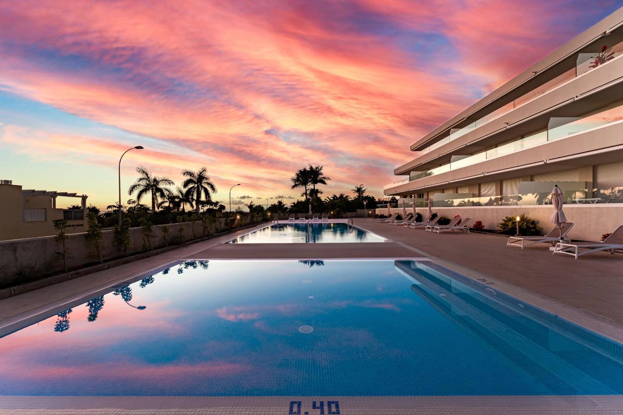 Modern New Apartment Las Terrazas De Costa Adeje. Heated Pool, Big Terrace And Private Parking Екстериор снимка