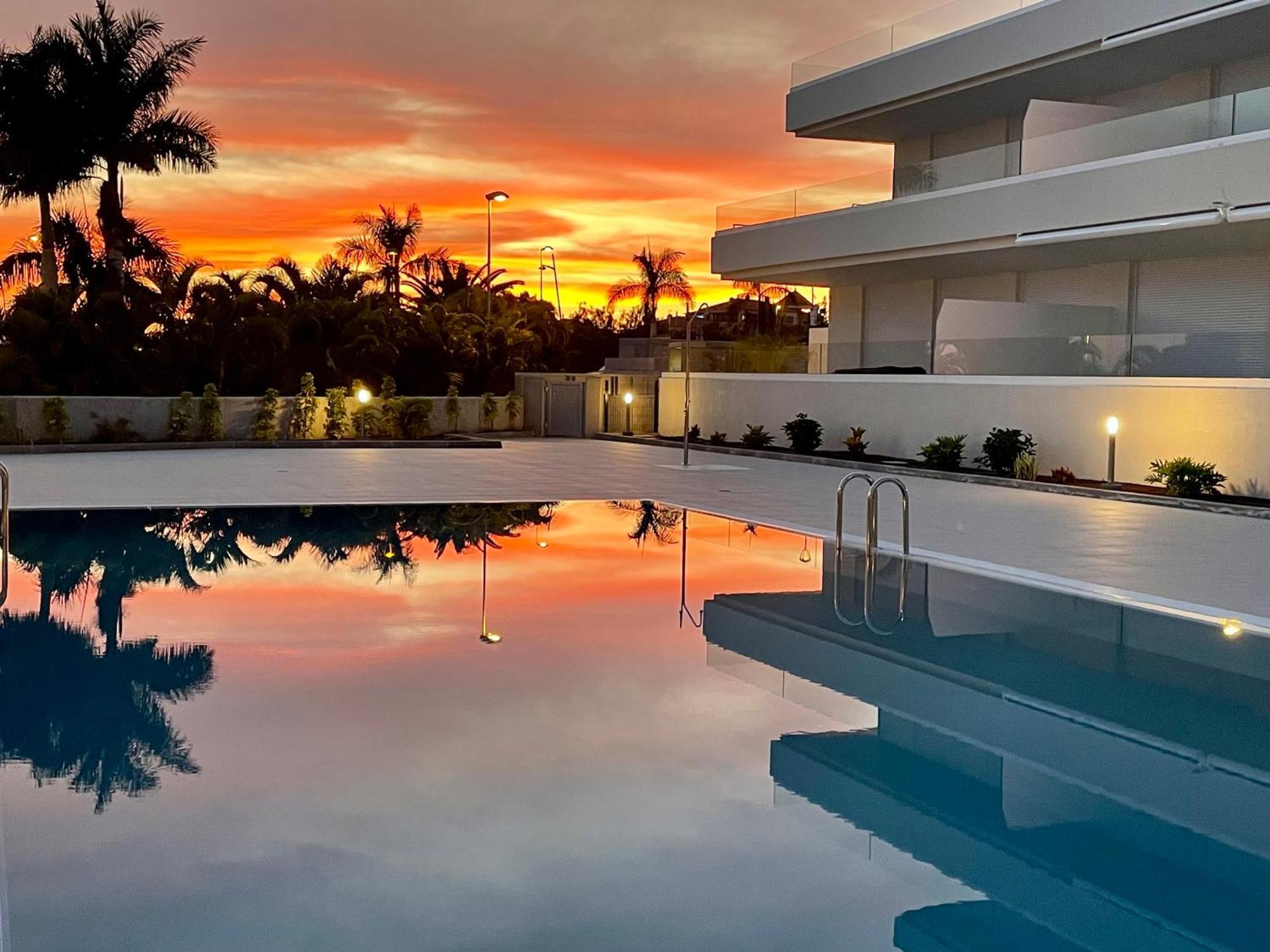 Modern New Apartment Las Terrazas De Costa Adeje. Heated Pool, Big Terrace And Private Parking Екстериор снимка